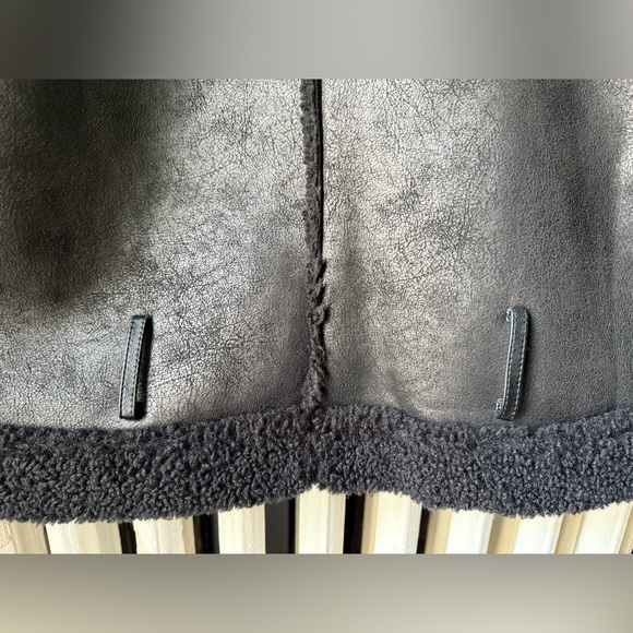 Levi’s faux shearling, black in black, size medium - Picture 11 of 11